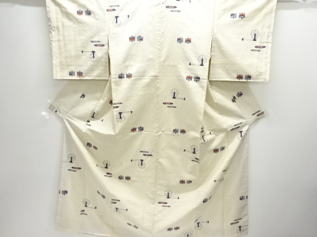 未使用品　糸車・糸巻き模様織り出し手織り紬着物